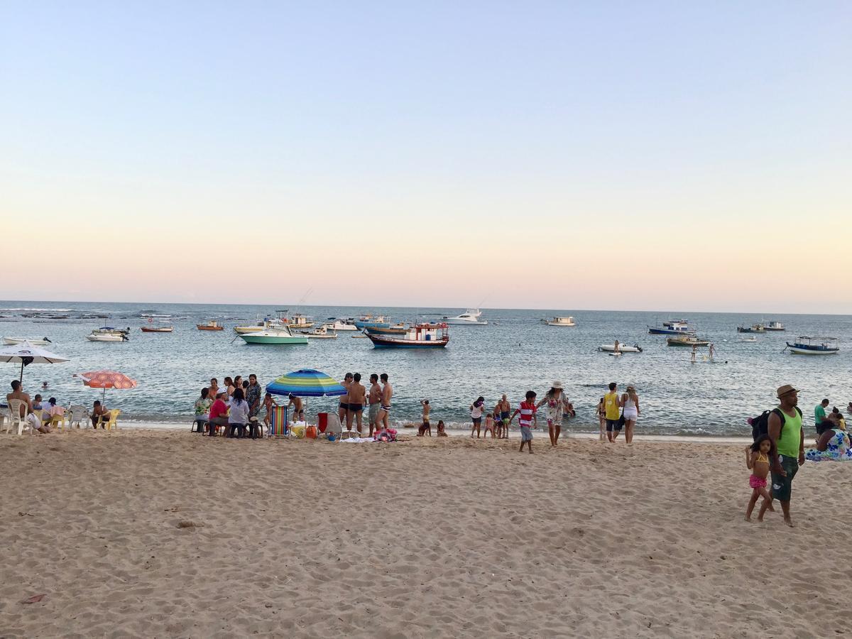 Vilarejo Do Farol, Praia Do Forte Esterno foto